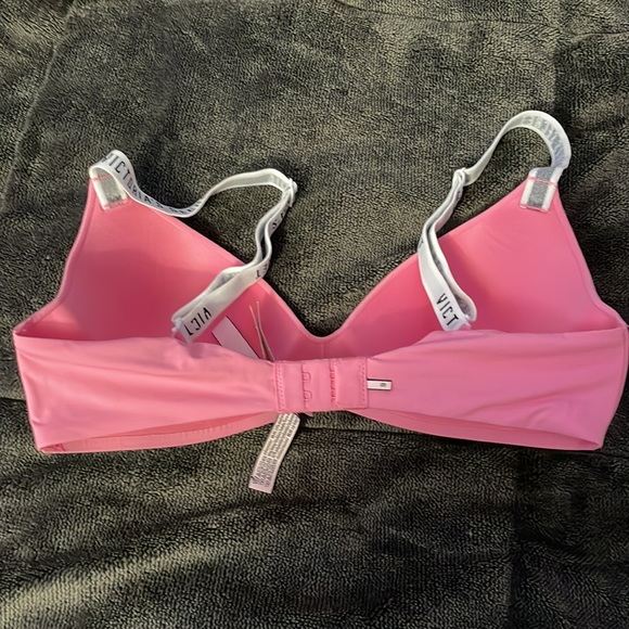 NWT Victoria’s Secret T-Shirt Lightly Lined Wireless Bra - Picture 3 of 6